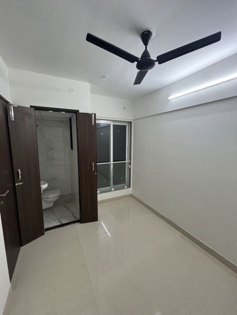 Bedroom, hubtown-harmony 3 Bedroom 559 Sq.Ft. Apartment In Matunga Mumbai 10716600