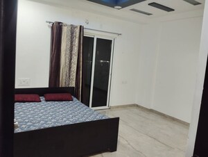 Bedroom in 3 BHK Apartment at Omkar Nagar – for Rent