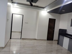 Room in 3 BHK Apartment at Omkar Nagar – for Rent