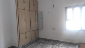 Room in 3 BHK Builder Floor at Jubilee Hills – for Rent