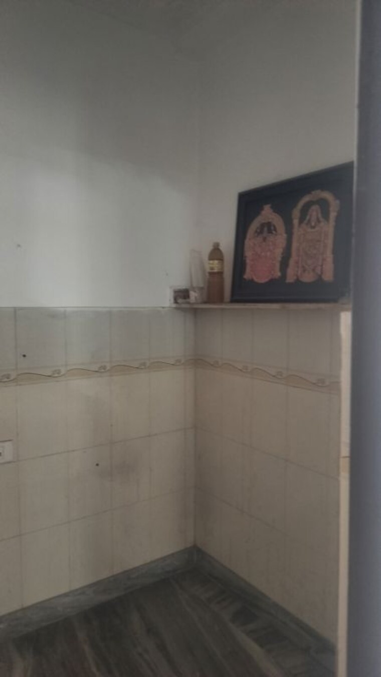 Bathroom, jubilee hills 3 Bedroom 2000 Sq.Ft. Builder Floor In Jubilee Hills Hyderabad 10716730