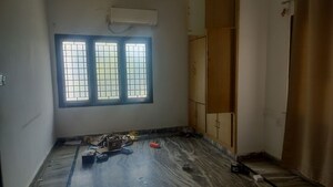 Room in 3 BHK Builder Floor at Jubilee Hills – for Rent