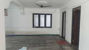 Room in 3 BHK Builder Floor at Jubilee Hills – for Rent