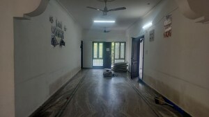 Room in 3 BHK Builder Floor at Jubilee Hills – for Rent