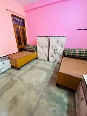 Living Room in  Pg at Vineet Khand 6 – for Rent