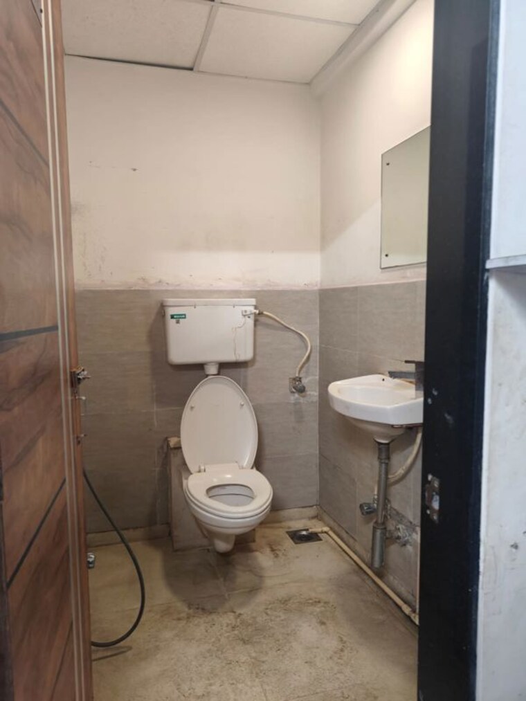 Bathroom, sagar-tech-plaza Commercial Office Space 520 Sq.Ft. In Sakinaka Mumbai 10716760