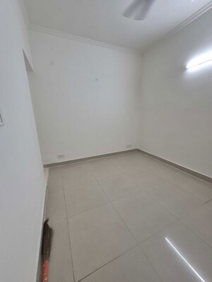 Hall in 2.5 BHK Builder Floor at Mayur Vihar – for Rent