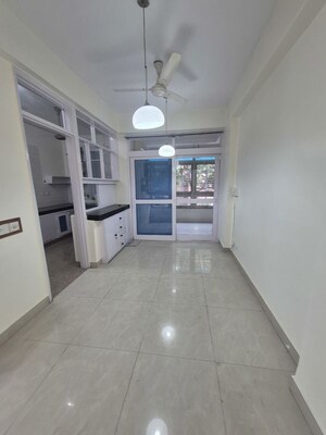 Living Room in 3.5 BHK Apartment at Mayur Vihar – for Rent