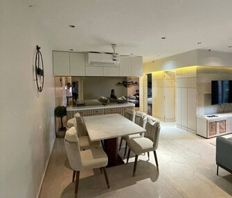 2 BHK +Apartment For Rent in Crest Link in Khar West, Mumbai
