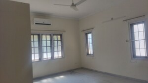 Room in 3 BHK Builder Floor at Jubilee Hills – for Rent