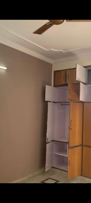 Furnished Amenities in 3 BHK Builder Floor at Sector 19 – for Rent