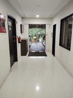 1 BHK +Apartment For Rent in Vakola