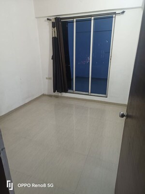 Room in 2 BHK Apartment at Simran Sapphire, Kharghar – for Rent