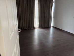 Building Lobby in 3.5 BHK Apartment at Kumar Sienna, Magarpatta Road – for Sale