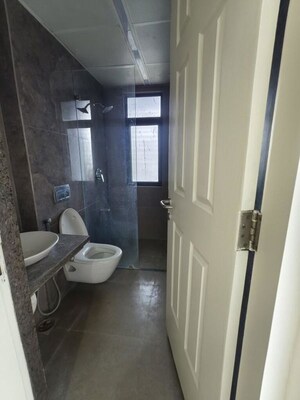 Building Lobby in 3.5 BHK Apartment at Kumar Sienna, Magarpatta Road – for Sale