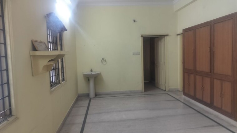 Room, film nagar 3 Bedroom 1750 Sq.Ft. Apartment In Film Nagar Hyderabad 10717016