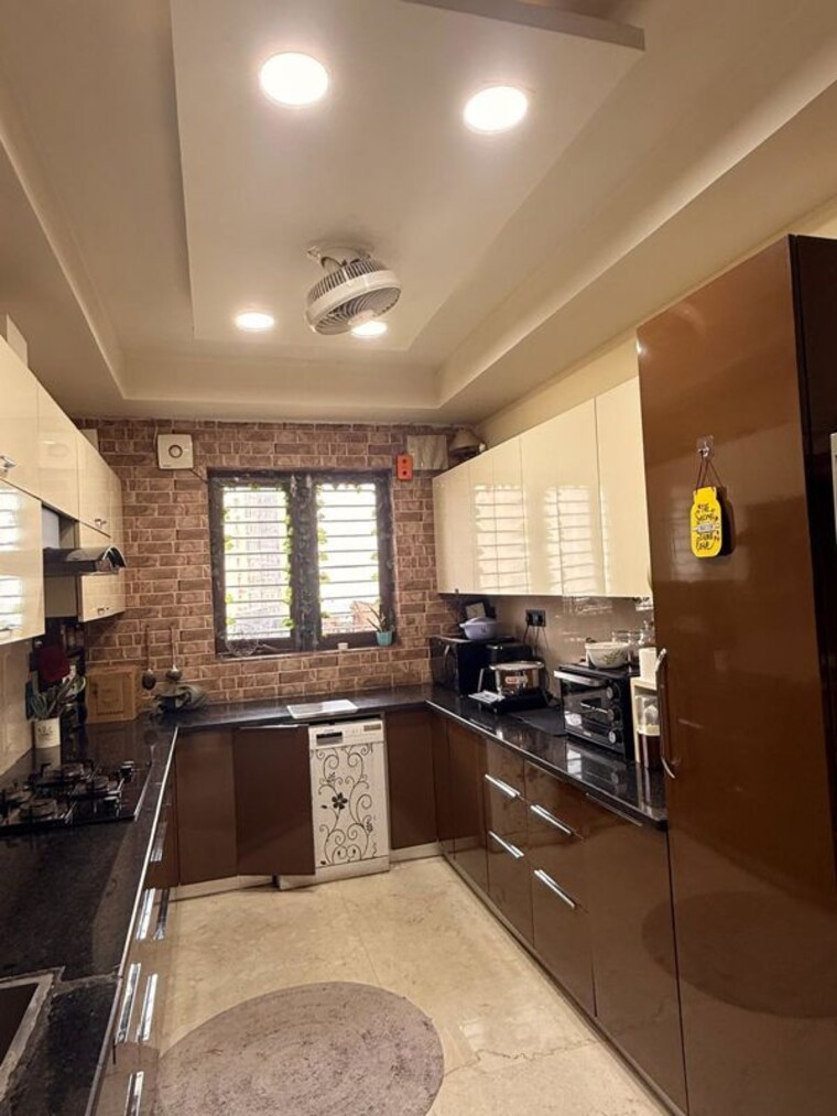 Kitchen, green fields colony 4 Bedroom 205 Sq.Yd. Builder Floor In Green Fields Colony Faridabad 10717037