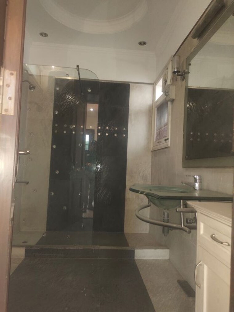 undefined, new friends colony 4 Bedroom 4500 Sq.Ft. Builder Floor In New Friends Colony Delhi 10717050