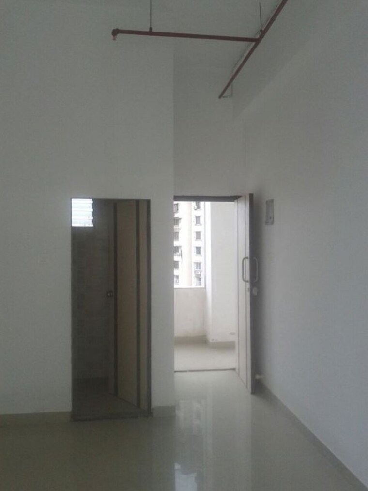 Other, andheri west Commercial Office Space 200 Sq.Ft. In Andheri West Mumbai 10717069