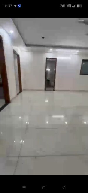 Furnished Amenities in 5 BHK Builder Floor at Sector 5 – for Rent