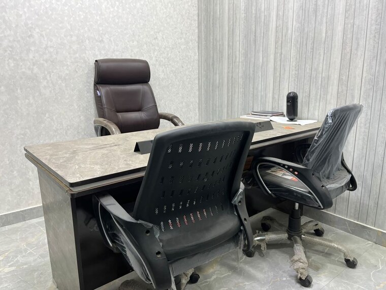 Team Area, alphathum Commercial Office Space 245 Sq.Ft. In Sector 90 Noida 10717072