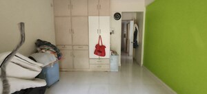 Room in 2 BHK Apartment at Seawoods Sector 44 – for Sale