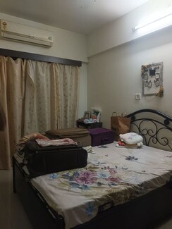 2 BHK Apartment For Rent in Trishul Gold Coast