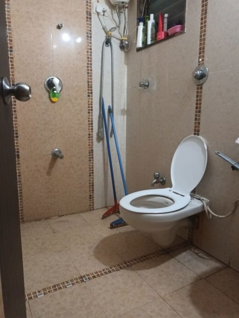 Bathroom, trishul-gold-coast 2 Bedroom 1200 Sq.Ft. Apartment In Ghansoli Navi Mumbai 10717082