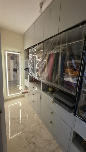 Furnished Amenities in 3 BHK Apartment at Kudlu Gate – for Sale