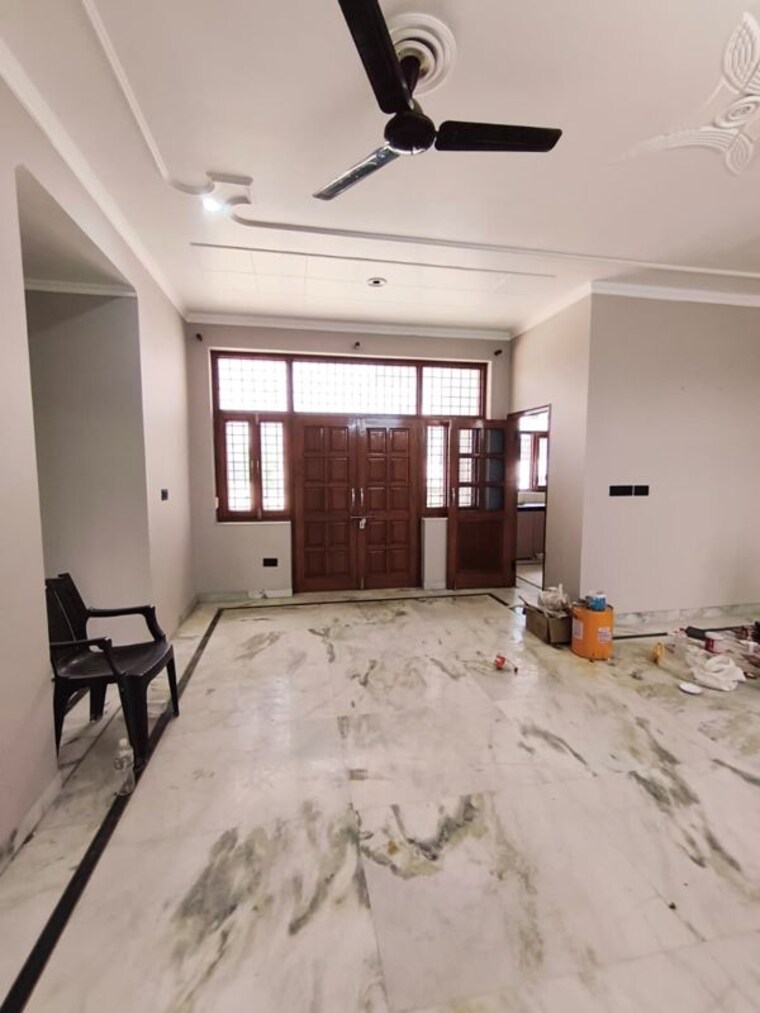 Room, sector 10a 1.5 Bedroom 1050 Sq.Ft. Builder Floor In Sector 10a Gurgaon 10706987