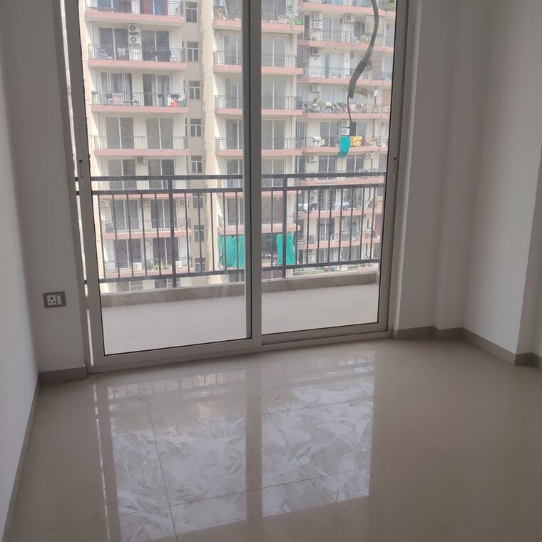 Room, signature-global-signum-37d 2 Bedroom 1250 Sq.Ft. Apartment In Sector 37d Gurgaon 10696718