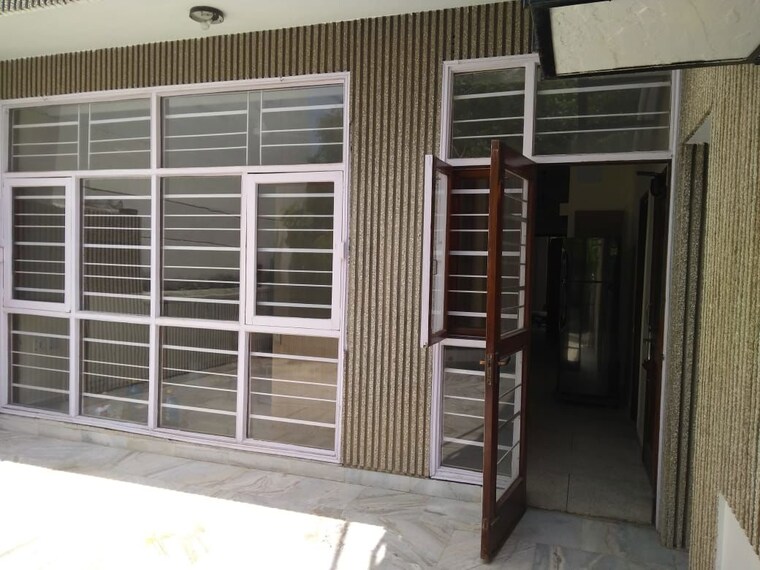 Exterior View, saket 3 Bedroom 3600 Sq.Ft. Apartment In Saket Delhi 10717104
