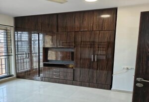Room in 3 BHK Apartment at Rustomjee Athena, Majiwada – for Rent