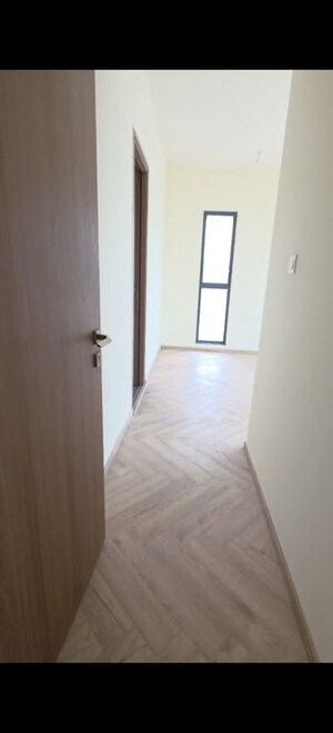 Room in 3 BHK Apartment at Raymond The Invictus By GS, Pokhran Road No One – for Sale