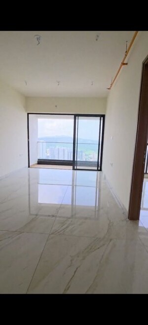 Room in 3 BHK Apartment at Raymond The Invictus By GS, Pokhran Road No One – for Sale