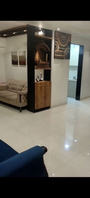 Room in 2 BHK Apartment at Sheth Avalon, Laxmi Nagar – for Sale