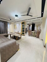 5 BHK +  2535 Sq.Ft. Apartment in Sector 12