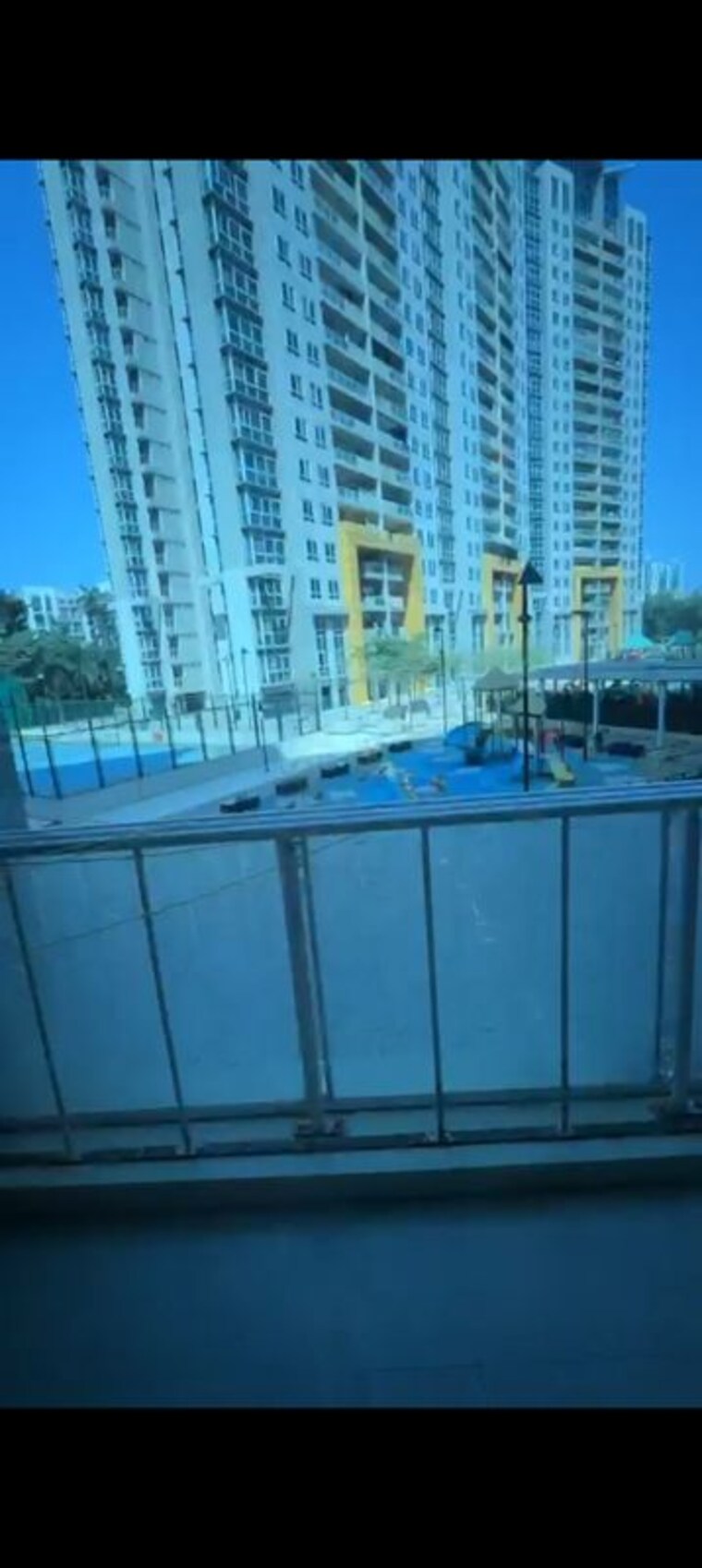 Swimming Pool, amanora-aspire-towerss 3 Bedroom 1398 Sq.Ft. Apartment In Hadapsar Pune 10717149