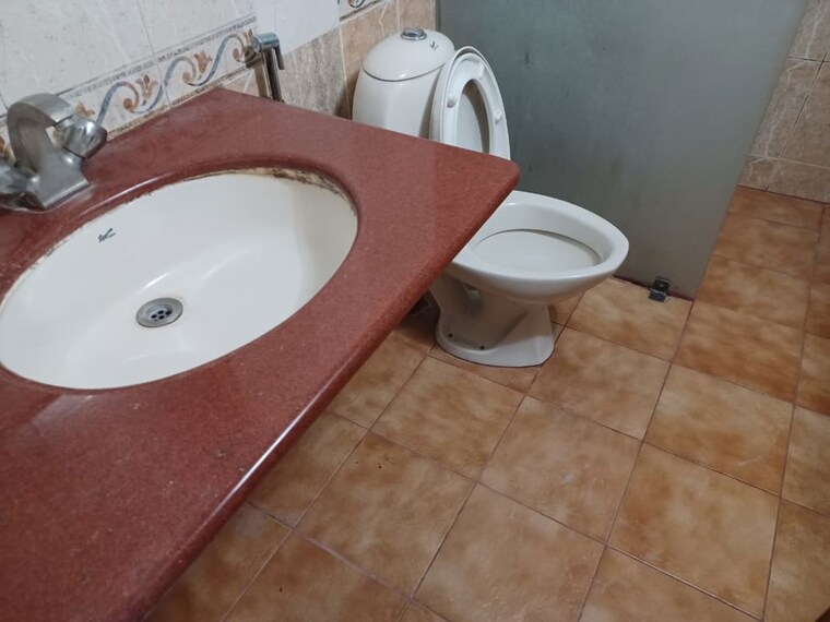 Bathroom, embassy-habitat 3 Bedroom 1774 Sq.Ft. Apartment In Palace Road Bangalore 10717151