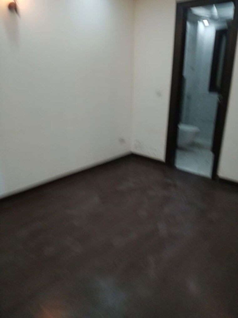 Room, greater kailash i 3 Bedroom 208 Sq.Yd. Builder Floor In Greater Kailash I Delhi 10717168