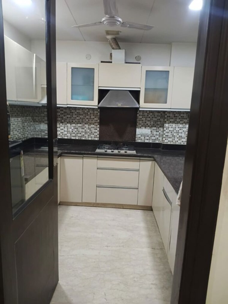 Kitchen, greater kailash i 3 Bedroom 208 Sq.Yd. Builder Floor In Greater Kailash I Delhi 10717168