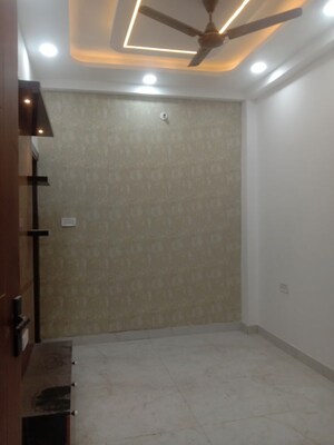 Room in 2 BHK Independent House at Mohan Garden – for Sale
