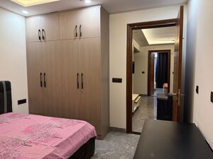 Bedroom in 3 BHK Builder Floor at Sector 46 – for Rent