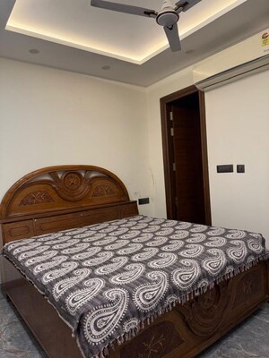 Bedroom in 3 BHK Builder Floor at Sector 46 – for Rent
