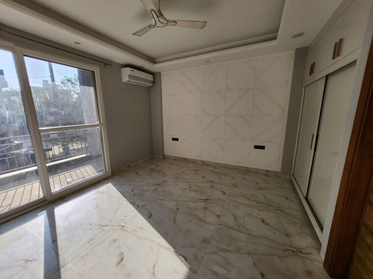 Room, sector 57 3 Bedroom 380 Sq.Yd. Builder Floor In Sector 57 Gurgaon 10717195