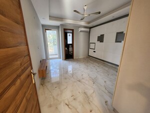 3 BHK Builder Floor For Rent in Sector 57