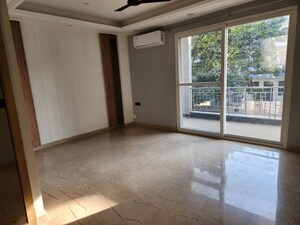 Room in 3 BHK Builder Floor at Sector 57 – for Rent