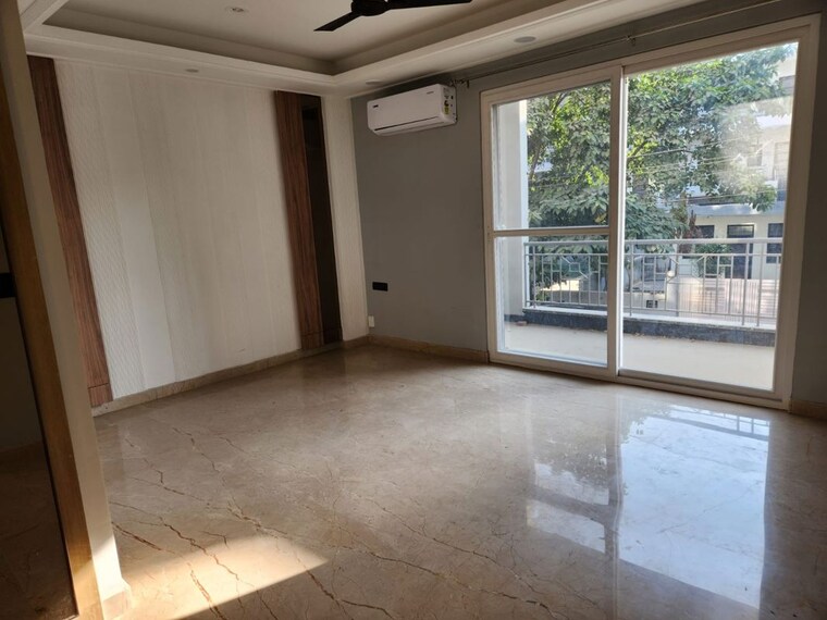 Room, sector 57 3 Bedroom 380 Sq.Yd. Builder Floor In Sector 57 Gurgaon 10717195