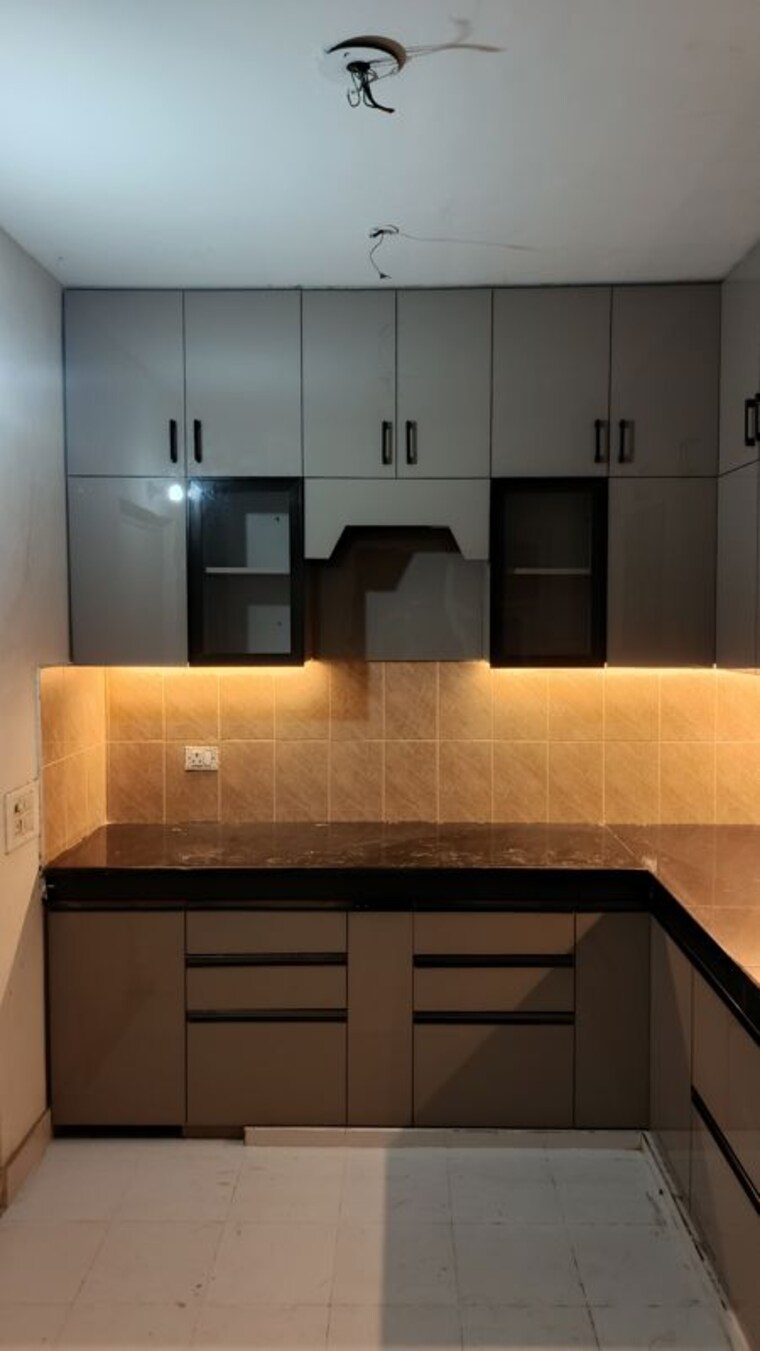 Kitchen, upaevp-mandakini-enclave 2.5 Bedroom 1375 Sq.Ft. Apartment In Raebareli Road Lucknow 10717216