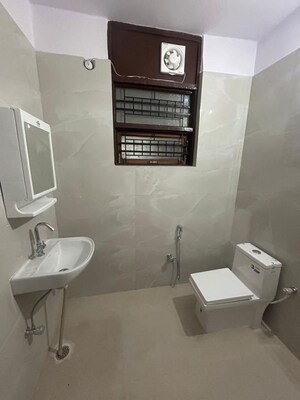 Bathroom in 3 BHK Independent House at Vineet Khand 6 – for Rent